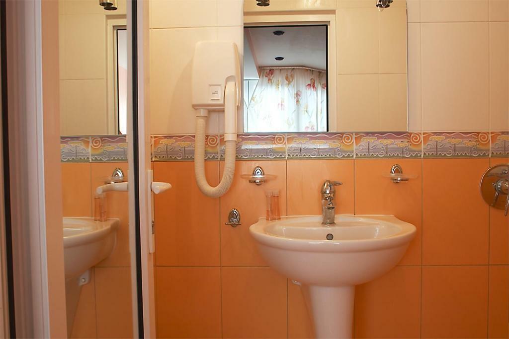 Hotel Kamelia Varna Ngoại thất bức ảnh